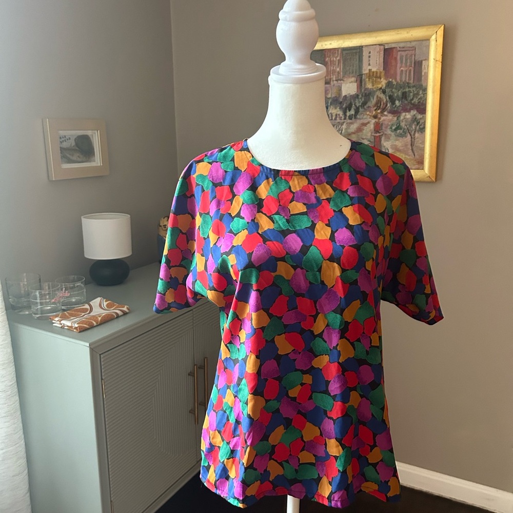 Colorful, vintage short sleeve blouse